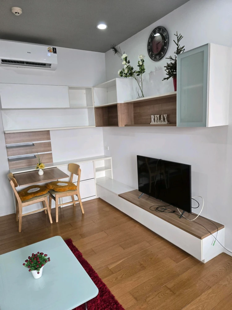 ให้เช่า Blocs 7 ห้องน่าอยู่ มาพร้อมเฟอร์นิเจอร์และเครื่องใช้ไฟฟ้าครบ จองเลย ด่วนๆ