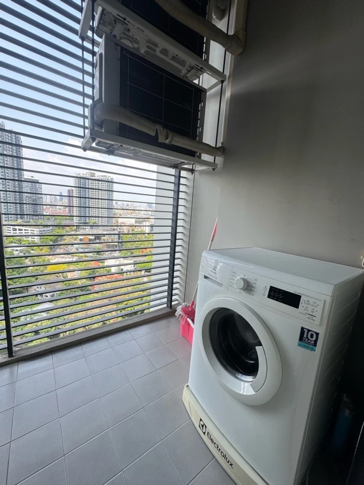 ให้เช่า Blocs 77 ชั้น 15 ห้องแต่งครบ พร้อมเข้าอยู่ สนใจจองเลย อย่ารอช้า