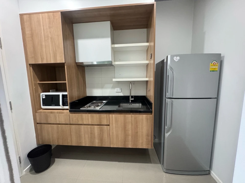 ให้เช่า Blocs 77 ชั้น 15 ห้องแต่งครบ พร้อมเข้าอยู่ สนใจจองเลย อย่ารอช้า