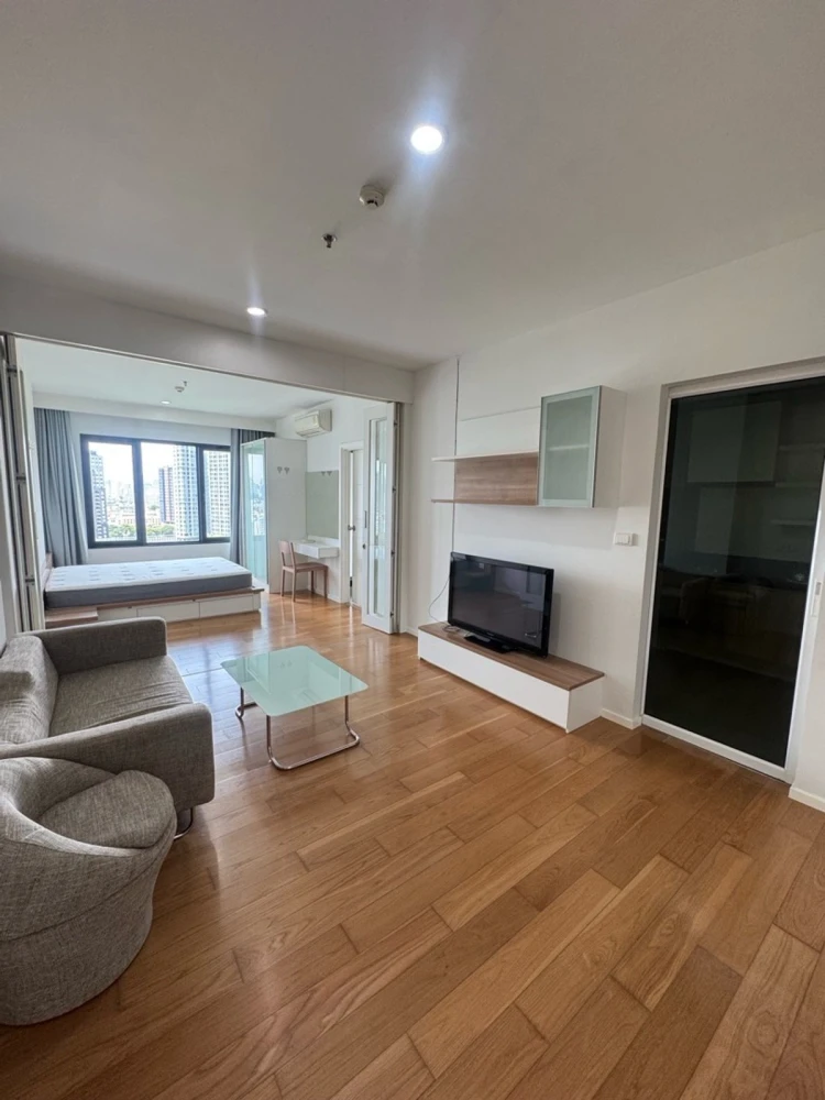 ให้เช่า Blocs 77 ชั้น 15 ห้องแต่งครบ พร้อมเข้าอยู่ สนใจจองเลย อย่ารอช้า