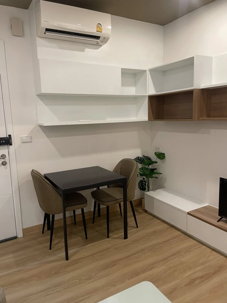 ให้เช่า Blocs 77 ห้องอยู่ชั้นสูง (ชั้น 27) ได้วิวเมืองสวยเริ่ด พร้อมเครื่องใช้ไฟฟ้า น่าจองสุดๆ