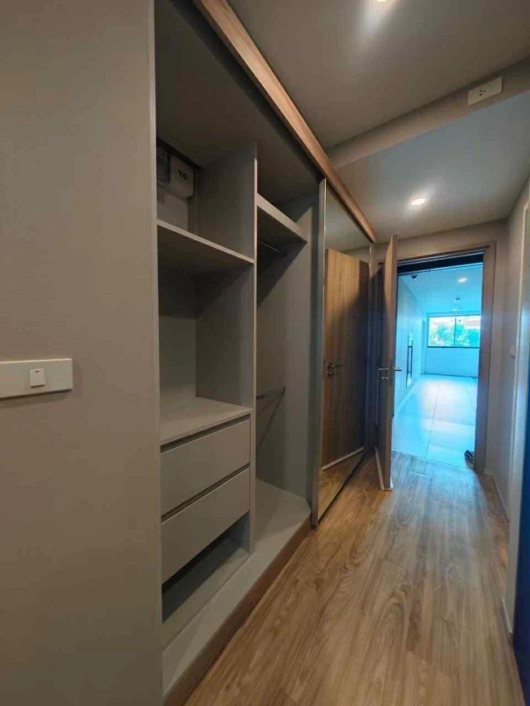ให้เช่า Blossom Condo @ Sathorn-Charoenra ห้องน่าอยู่ เฟอร์ เครื่องใช้ไฟฟ้าครบครัน มาแต่ตัวเข้าอยู่ได้เลย