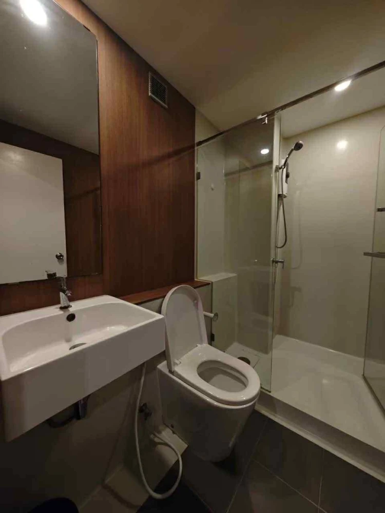 ให้เช่า Blossom Condo @ Sathorn-Charoenra ห้องน่าอยู่ เฟอร์ เครื่องใช้ไฟฟ้าครบครัน มาแต่ตัวเข้าอยู่ได้เลย