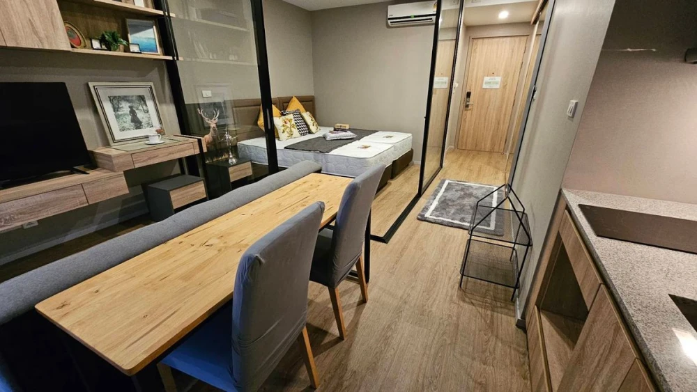 ให้เช่า Blossom Condo @ Sathorn-Charoenrat ชั้น 5 ห้องน่าอยู่ แต่งครบ สนใจจองเลย