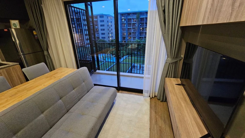 ให้เช่า Blossom Condo @ Sathorn-Charoenrat ชั้น 5 ห้องน่าอยู่ แต่งครบ สนใจจองเลย