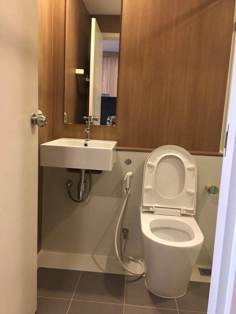 ให้เช่า Blossom Condo @ Sathorn-Charoenrat ห้องน่าอยู่ แต่งครบ รีบจับจองเลย