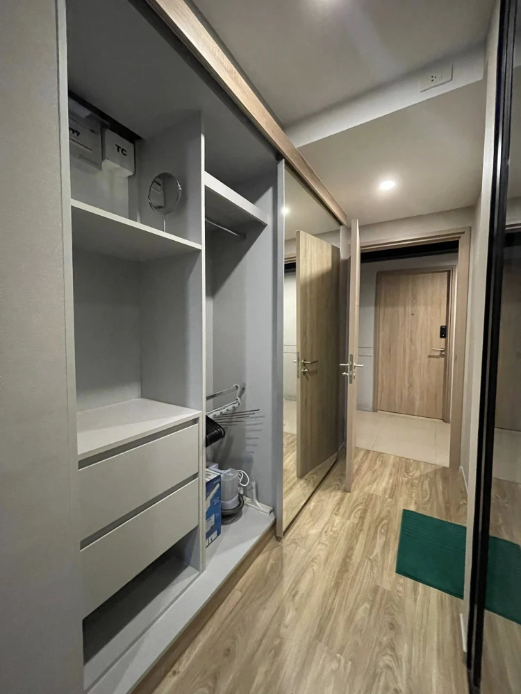 ให้เช่า Blossom Condo @ Sathorn-Charoenrat 1 ห้องนอน 1 ห้องน้ำ มาพร้อมเฟอร์ครบครัน ห้ามพลาด
