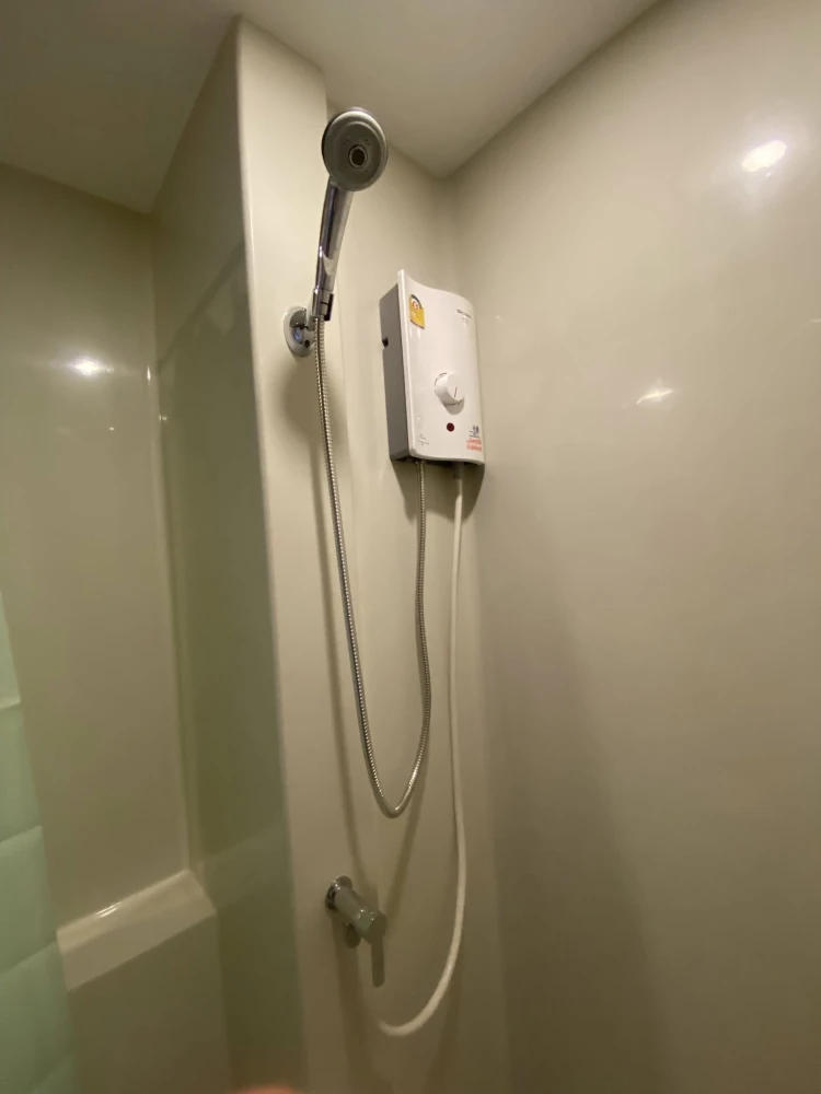 ให้เช่า Blossom Condo @ Sathorn-CharoenRat 1 ห้องนอน 32 ตร.ม. ย่านสาทร เฟอร์นิเจอร์ครบ จองเลยอย่ารอช้า