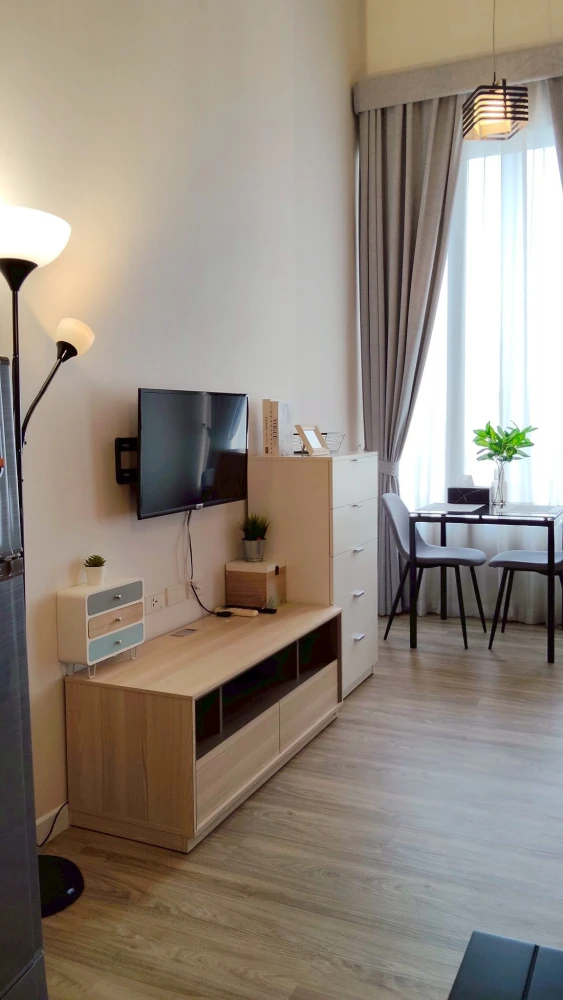 ให้เช่า Blossom Condo @Fashion ห้องน่าอยู่ เฟอร์พร้อม จองเลย