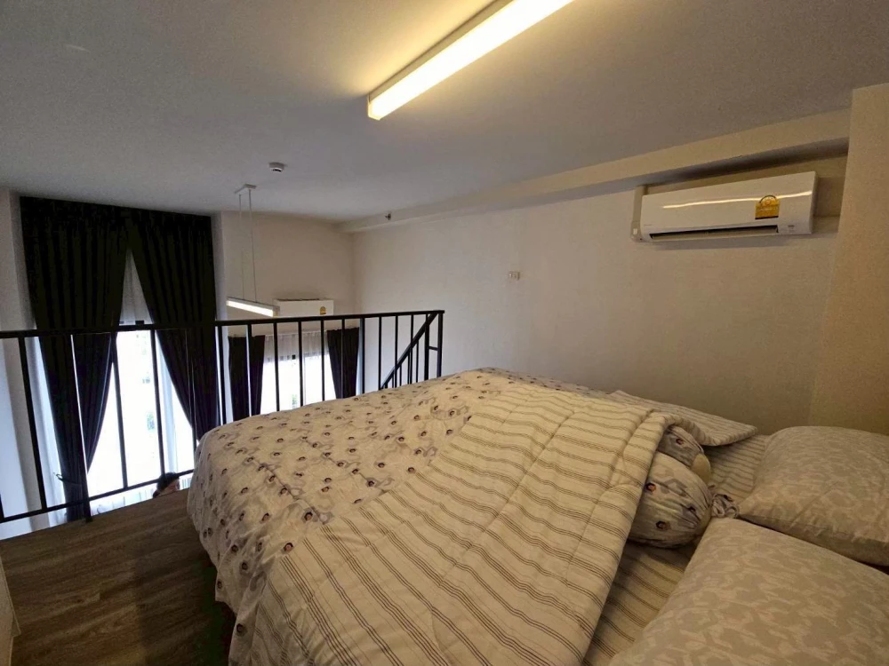 ให้เช่า Blossom condo @fashion ห้อง Duplex ชั้น 14 วิวติดฝั่งมอเตอร์เวย์ พร้อมเฟอร์แน่นๆ สนใจจองเลย