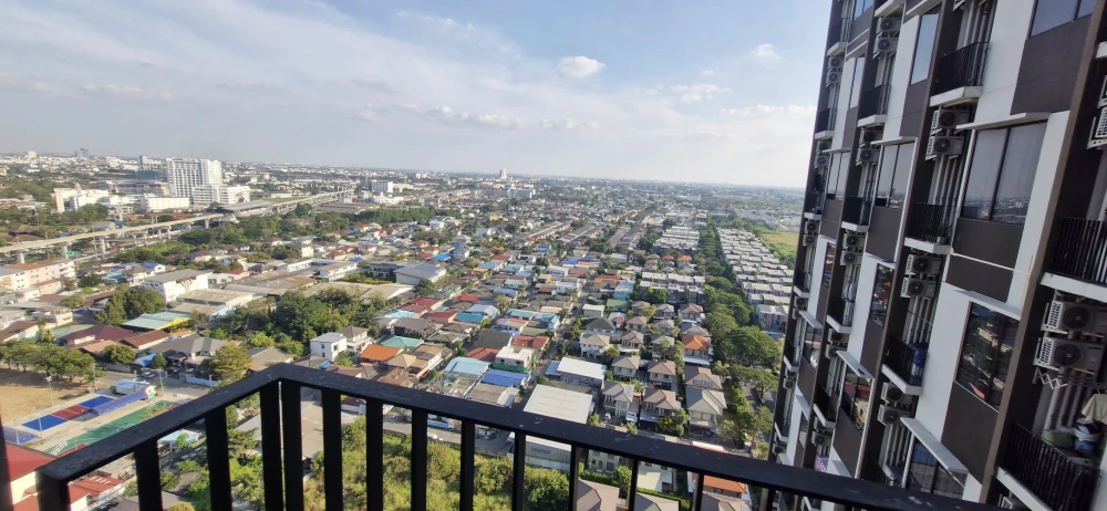 ให้เช่า Blossom condo @Fashion แบบ duplex บุฉนวนกันความร้อนเต็มผนังห้องรับแขก **ประหยัดค่าแอร์และหน้าร้อนจะไม่ร้อนมากเหมือนห้องอื่น** จองเลย