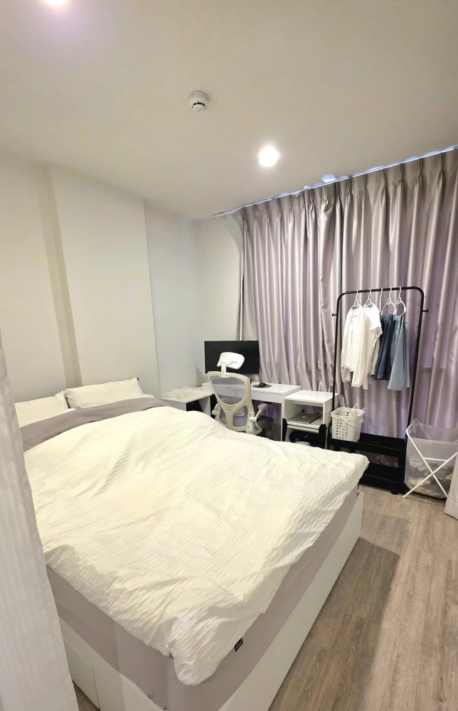 ให้เช่า Blue Phahonyothin 35 1 ห้องนอน 1 ห้องน้ำ ทำเลดี มาพร้อมเฟอร์นิเจอร์ครบครัน หิ้วกระเป๋าเข้าอยู่ได้เลยจ้า