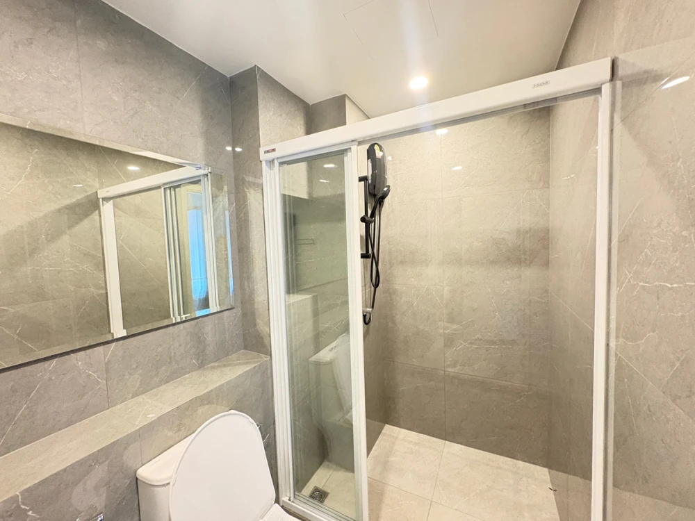 ให้เช่า Blue Sukhumvit 89 ชั้น 7 ห้องกั้น แต่งครบ น่าอยู่ สนใจจองเลย ห้ามพลาด