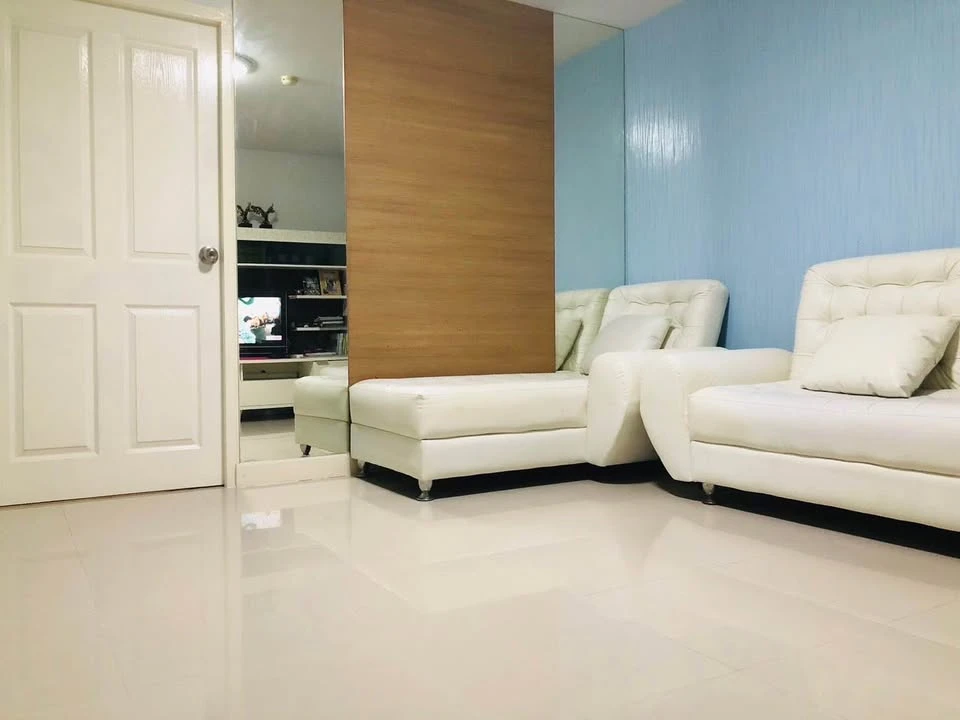 ให้เช่า Boutique Ratchada 17 ห้องพร้อมอยู่ เฟอร์พร้อม ห้องกว้างขวางอยู่สบาย จองเลย