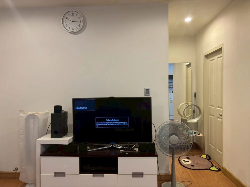 ให้เช่า  Bridge Phaholyothin 37 ห้องกว้างอยู่สบาย เฟอร์พร้อม มาแต่ตัวเข้าอยู่ได้เลย!!!