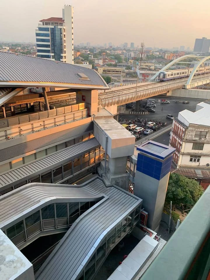 ให้เช่า BRIX CONDO จรัญสนิทวงศ์ 64 ห้องน่าอยู่ สิ่งอำนวยความสะดวกครบครัน ราคาอย่างโดน มาจองเลย
