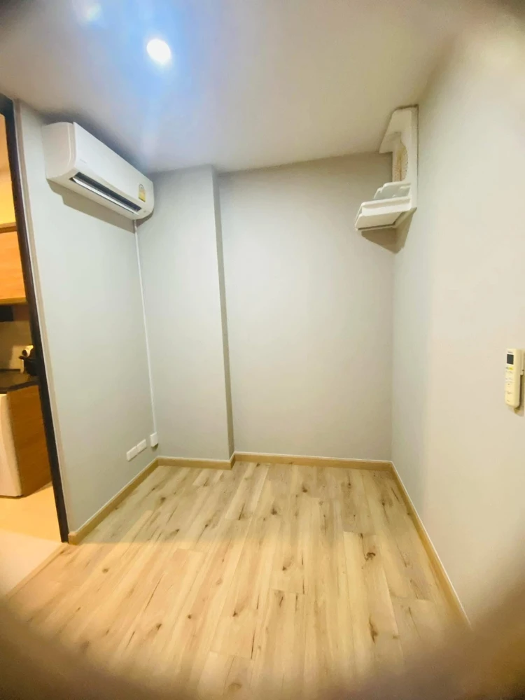 ให้เช่า Brix Condo ห้องพร้อมอยู่ เฟอร์ เครื่องใช้ไฟฟ้าครล ราคไม่แรง มาจับจองเลย อย่ารอช้า