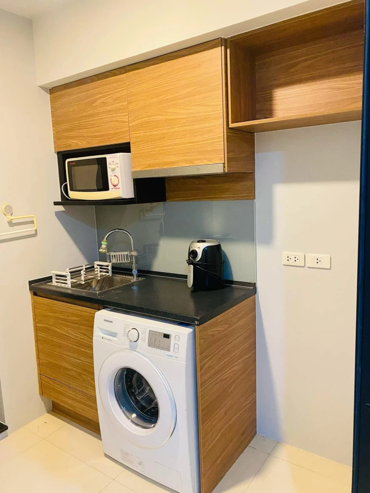 ให้เช่า Brix Condo ห้องพร้อมอยู่ เฟอร์ เครื่องใช้ไฟฟ้าครล ราคไม่แรง มาจับจองเลย อย่ารอช้า