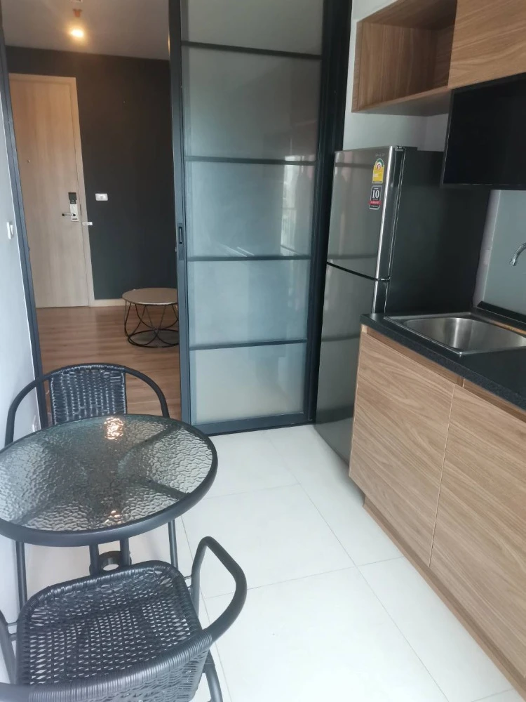 ให้เช่า Brix Condominium ห้องกว้าง อยู่สบาย แต่งครบ สนใจรีบจองเลย ด่วนๆ