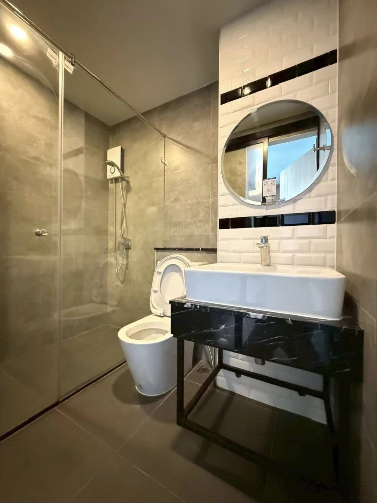 ให้เช่า Brix Condominium ห้องพร้อมอยู่ สิ่งอำนวยความสะดวกครบครัน มาจับมาจองได้แล้ววันนี้ อย่าพลาด