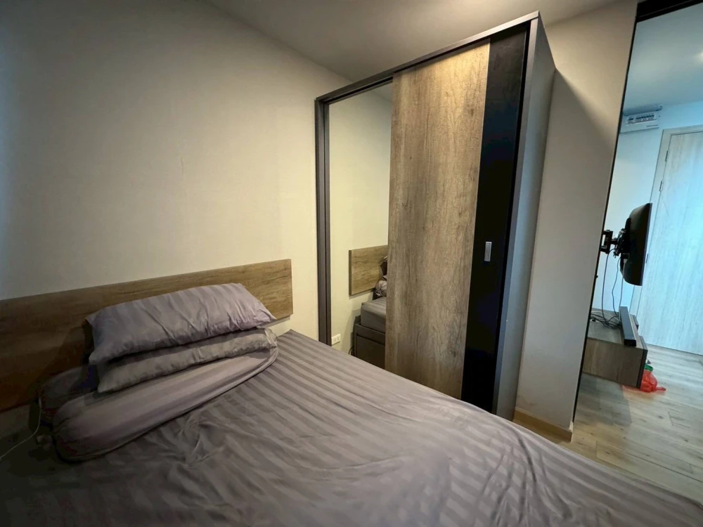 ขาย Brix Condominium ห้องพร้อมอยู่ เฟอร์พร้อม ชั้นสูงลมดี รีบจองเลย