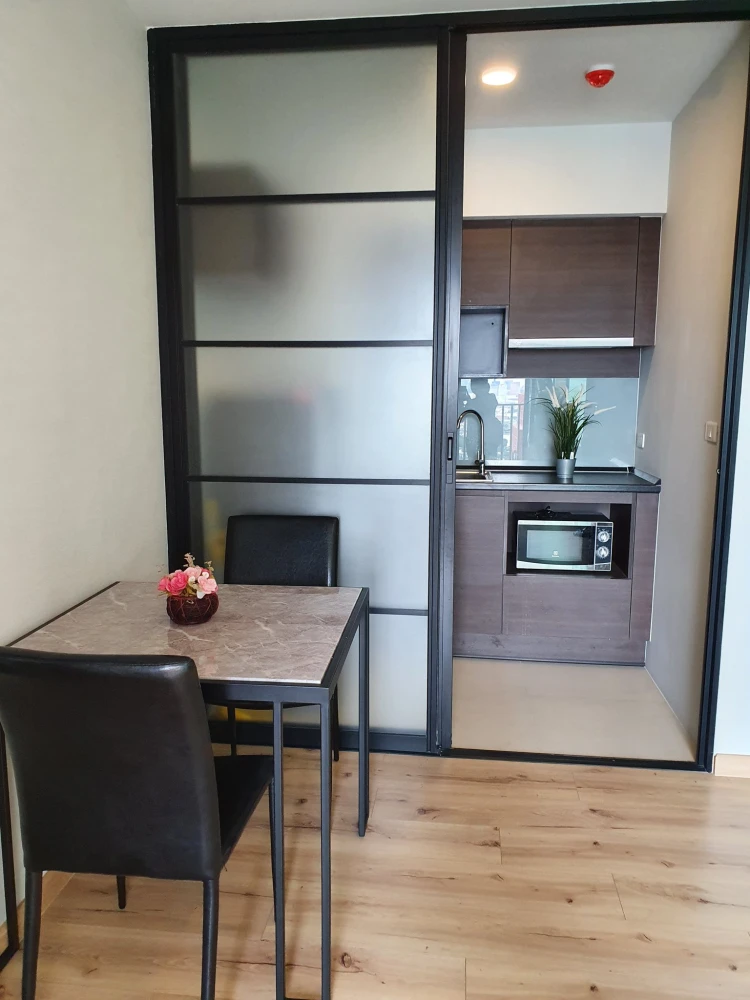 ให้เช่า Brix Condominium แบบ 2 ห้องนอน 1 ห้องน้ำ เฟอร์นิเจอร์ครบ พร้อมเครื่องใช้ไฟฟ้า น่าจองสุดๆ