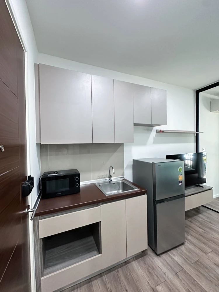 ให้เช่า Brown Condo Ratchada 32 ชั้น 2 ห้องน่าอยู่ มาพร้อมการตกแต่งที่ครบครัน จองเลย