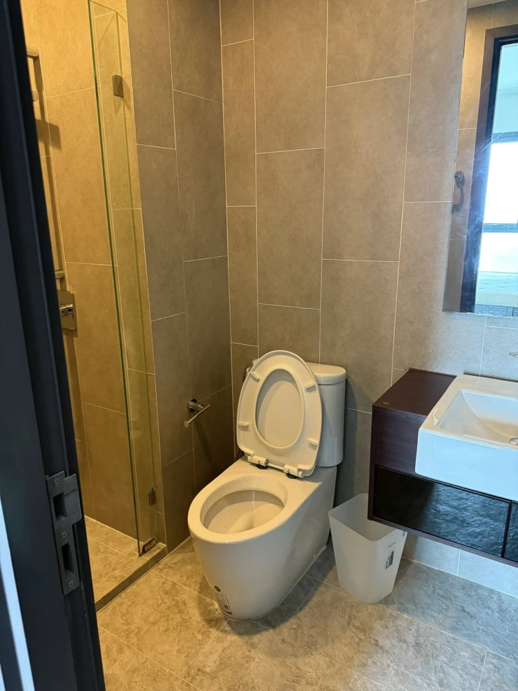 ให้เช่า C EKKAMAI ห้องแต่งสวย บิ้วอินเฟอร์นิเจอร์อย่างดี เฟอร์ครบครัน พลาดแล้วจะเสียใจ