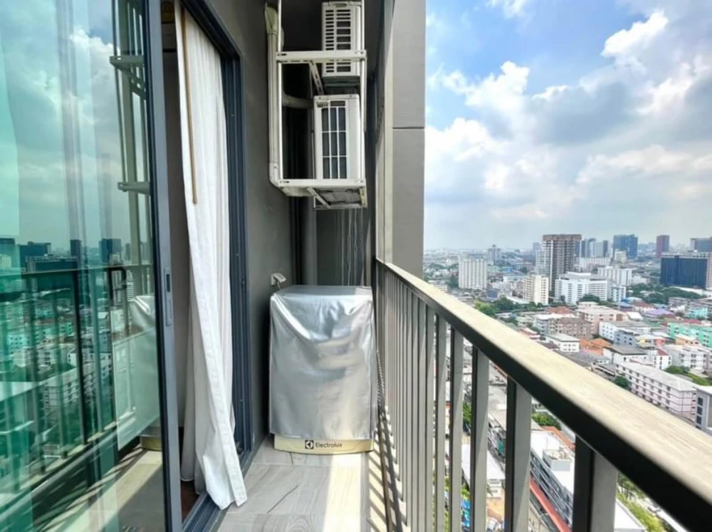 ให้เช่า C Ekkamai Condo ห้องพร้อมอยู่ เฟอร์ เครื่องใช้ไฟฟ้าครบครัน ราคาอย่างโดน มาจองได้แล้ววันนี้ อย่าพลาด