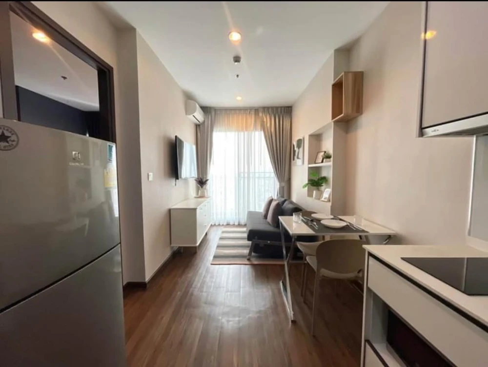 ให้เช่า C Ekkamai Condo ห้องพร้อมอยู่ เฟอร์ เครื่องใช้ไฟฟ้าครบครัน ราคาอย่างโดน มาจองได้แล้ววันนี้ อย่าพลาด
