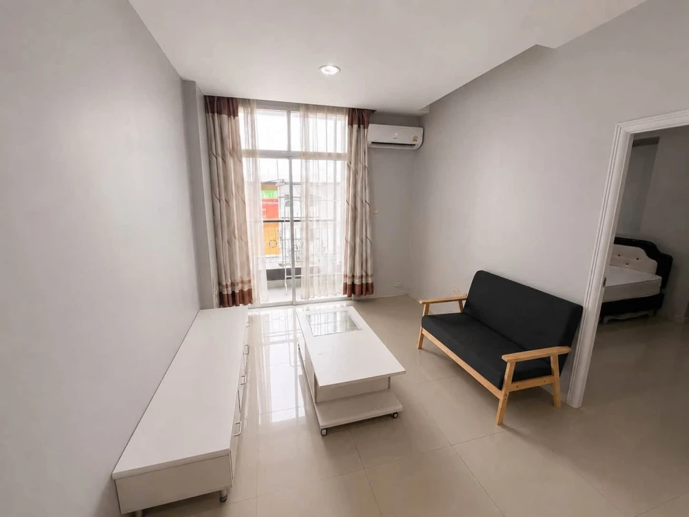 ให้เช่า CC Condominium 1 (พัทยากลาง) ห้องพร้อมอยู่ จัดสรรพื้นที่เป็นสัดส่วน มีระเบียง พร้อมพื้นที่ตากผ้า รีบจองเลย