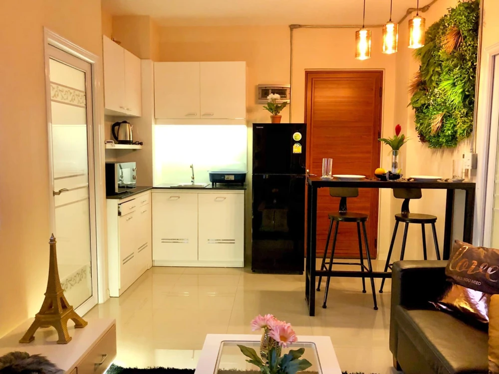 ให้เช่า CC Condominium 1 ห้องน่าอยู่ เฟอร์พร้อม ห้องกว้างขวางอยู่สบาย จองเลย