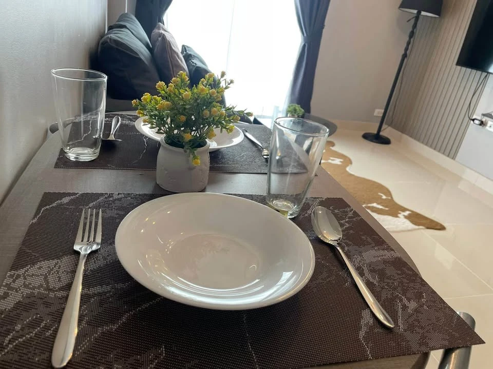 ให้เช่า CC Condominium 2 ห้องชั้น 2 เฟอร์นิเจอร์และเครื่องใช้ไฟฟ้าครบครัน ไม่จองไหวหรอ