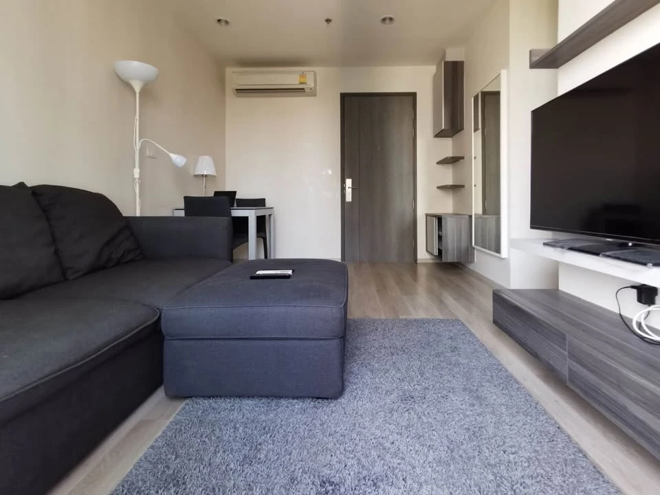 ให้เช่า Centric รัชดา-ห้วยขวาง ห้องกว้างอยู่สบาย พื้นที่ใช้สอยเยอะ เฟอร์และเครื่องใช้ไฟฟ้า ครบพร้อมอยู่