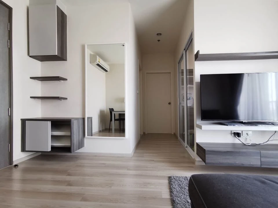 ให้เช่า Centric รัชดา-ห้วยขวาง ห้องกว้างอยู่สบาย พื้นที่ใช้สอยเยอะ เฟอร์และเครื่องใช้ไฟฟ้า ครบพร้อมอยู่