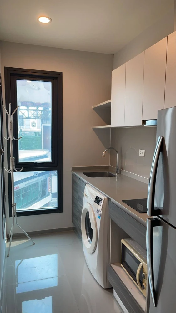 ให้เช่า Centric Ratchada–Huai khwang 1 ห้องนอน 1 ห้องน้ำ เฟอร์นิเจอร์และเครื่องใช้ไฟฟ้าครบครัน จองเลย