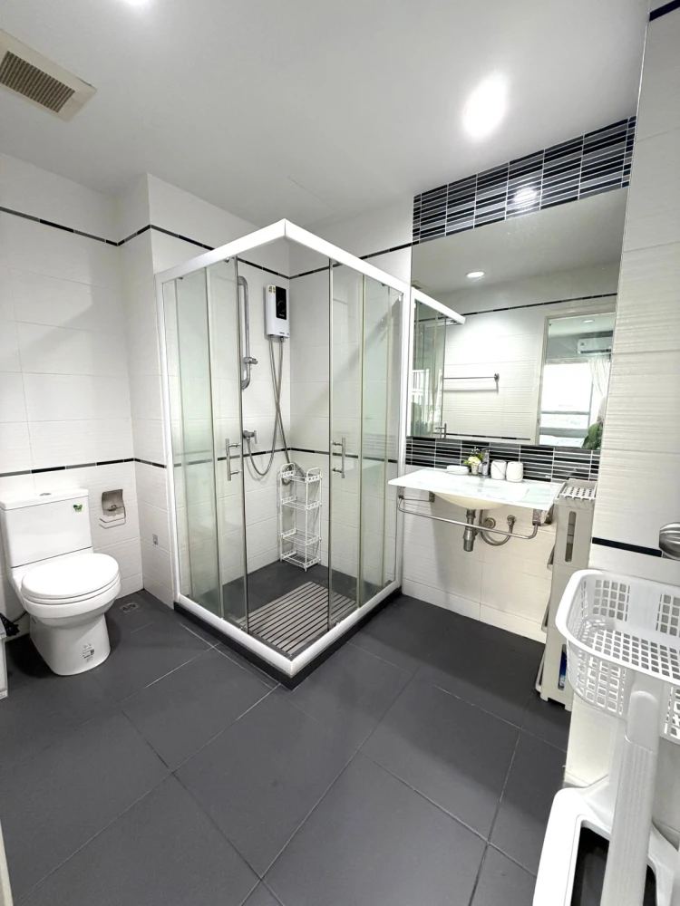 ให้เช่า Centric Sea ห้องกว้าง แต่งครบ พร้อมเข้าอยู่ สนใจจองเลย ห้ามพลาด