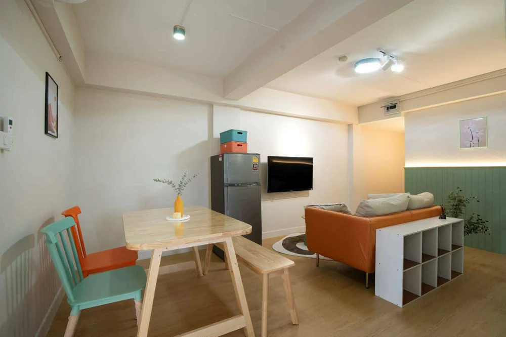 ให้เช่า Century Park Condominium ชั้น 3 ห้องแต่งครบ น่าอยู่ จองเลย ด่วนๆ
