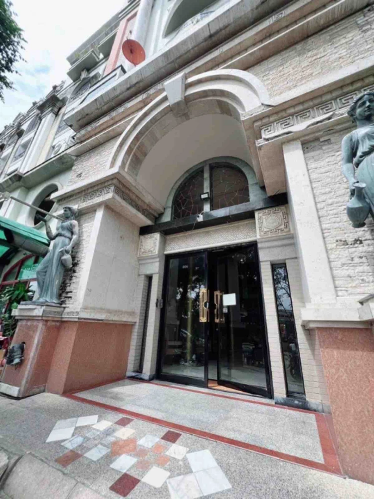 ให้เช่า Champs Elysees Tiwanon ห้องน่าอยู่ ชั้นไม่สูงมาก กว้างขวาง ราคาสบายกระเป๋า จองเลย