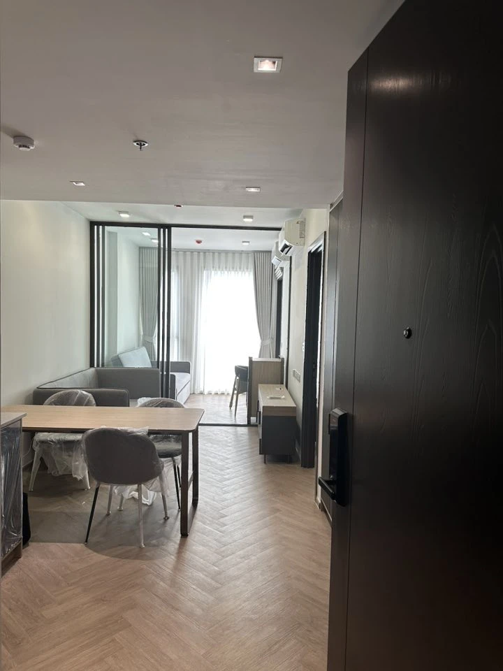 ให้เช่า chapter chula samyan 1 ห้องนอน 1 ห้องอเนกประสงค์ 1 walk-in closet พื้นที่ใช้สอยกว้างขวาง ห้ามพลาด