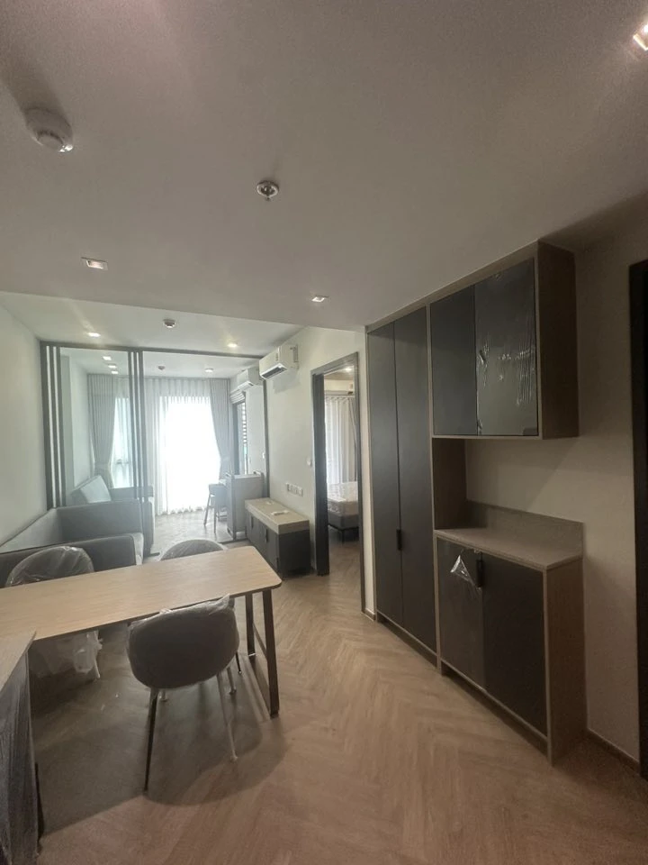 ให้เช่า chapter chula samyan 1 ห้องนอน 1 ห้องอเนกประสงค์ 1 walk-in closet พื้นที่ใช้สอยกว้างขวาง ห้ามพลาด