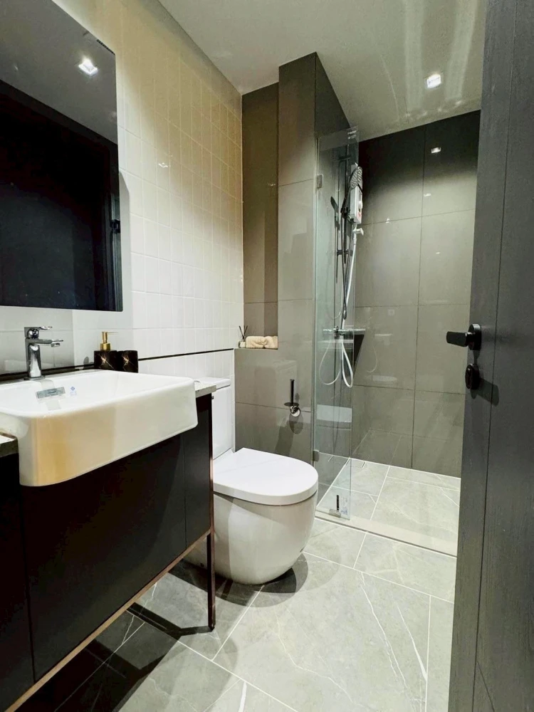 ให้เช่า Chapter Chula–Samyan ห้องแต่งน่าอยู่ พื้นที่ใช้สอยจุใจ สะดวกครบจบที่นี่ มาแต่ตัวเข้าอยู่ได้เลย