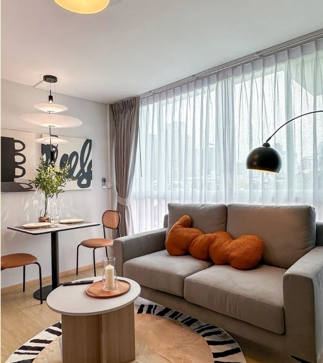 ให้เช่า Chateau In Town Phaholyothin 11 ชั้น 6 วิวต้นไม้  เงียบ โทนโมเดิร์นเรียบหรู แยก  โซนทำงาน/ห้องนอนชัด จองเลย