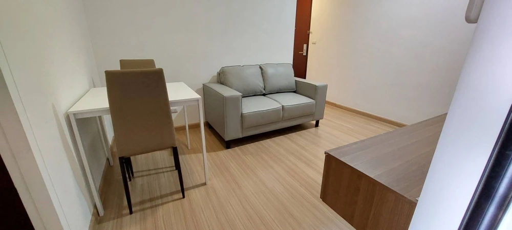 ให้เช่า Chateau In Town Sukhumvit 64/1 ห้องว่างพร้อมอยู่ ห้องสวย ตรงปก ชั้น 3 ห้องมุม วิวสระ ห้ามพลาด