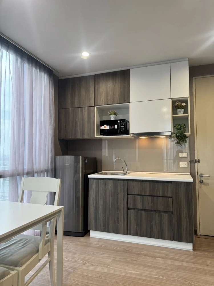 ให้เช่า Chewathai Ramkhamhaeng ห้องกว้างพื้นที่ใช้สอยเยอะ เฟอร์นิเจอร์ครบครัน หิ้วกระเป๋าเข้าอยู่ได้เลยจ้า