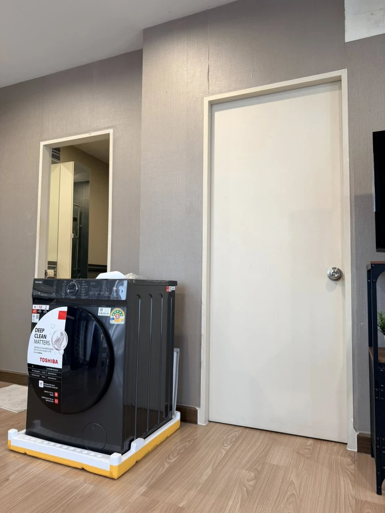 ให้เช่า Chewathai Ramkhamhaeng ห้องกว้างพื้นที่ใช้สอยเยอะ เฟอร์นิเจอร์ครบครัน หิ้วกระเป๋าเข้าอยู่ได้เลยจ้า