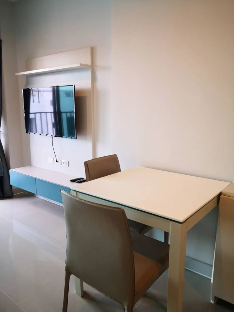ให้เช่า Condo Centric Sea 1 ห้องนอน 1 ห้องน้ำ มาพร้อมเฟอร์ครบครัน มองเห็นวิวทะเลดี ดีแบบนี้ห้ามพลาด