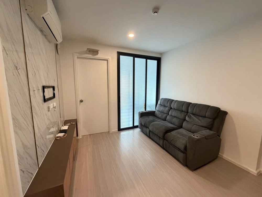 ให้เช่า Condo DENIM Jatujak ห้องกว้างขวาง มาพร้อมพื้นที่ใช้สอย เฟอร์ เครื่องใช้ไฟฟ้าครบ ลากกระเป๋าเข้าอยู่ได้เลย