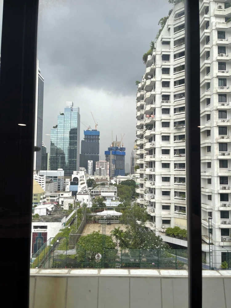 ให้เช่า Condo Diamond Tower ห้องพร้อมอยู่ ชั้นสูง เฟอร์พร้อม กว้างขวางจองเลย