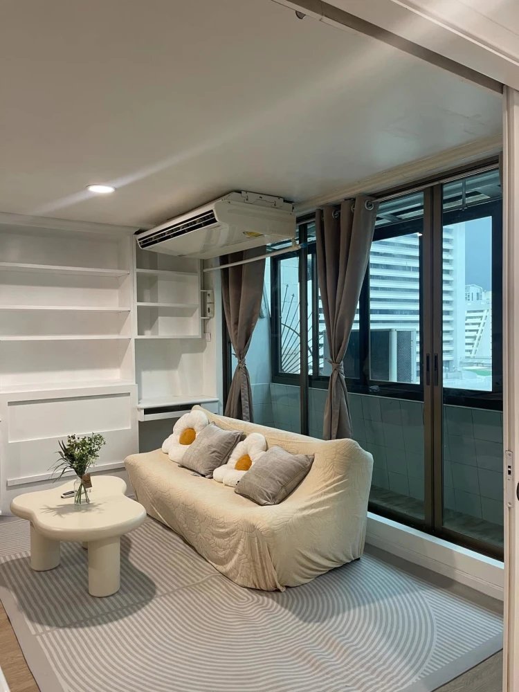ให้เช่า Condo Diamond Tower ห้องพร้อมอยู่ ชั้นสูง เฟอร์พร้อม กว้างขวางจองเลย